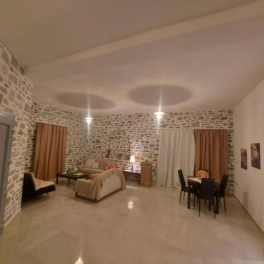 Vila Stegio Parasporos Exteriér fotografie