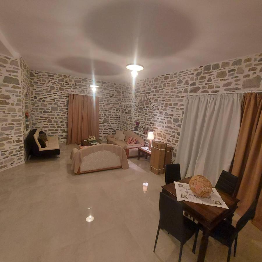 Vila Stegio Parasporos Exteriér fotografie