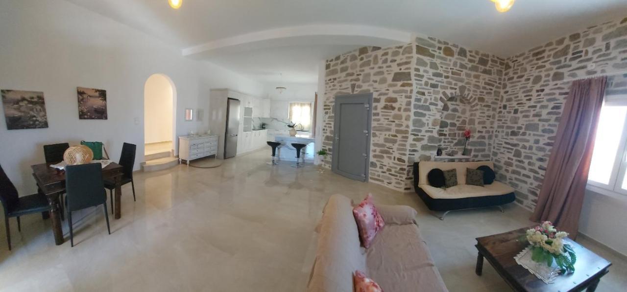 Vila Stegio Parasporos Exteriér fotografie